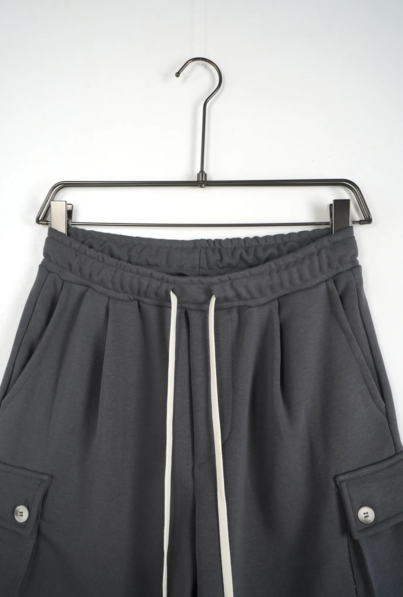 Tuta grigio piombo cargo estiva in cotone 818101