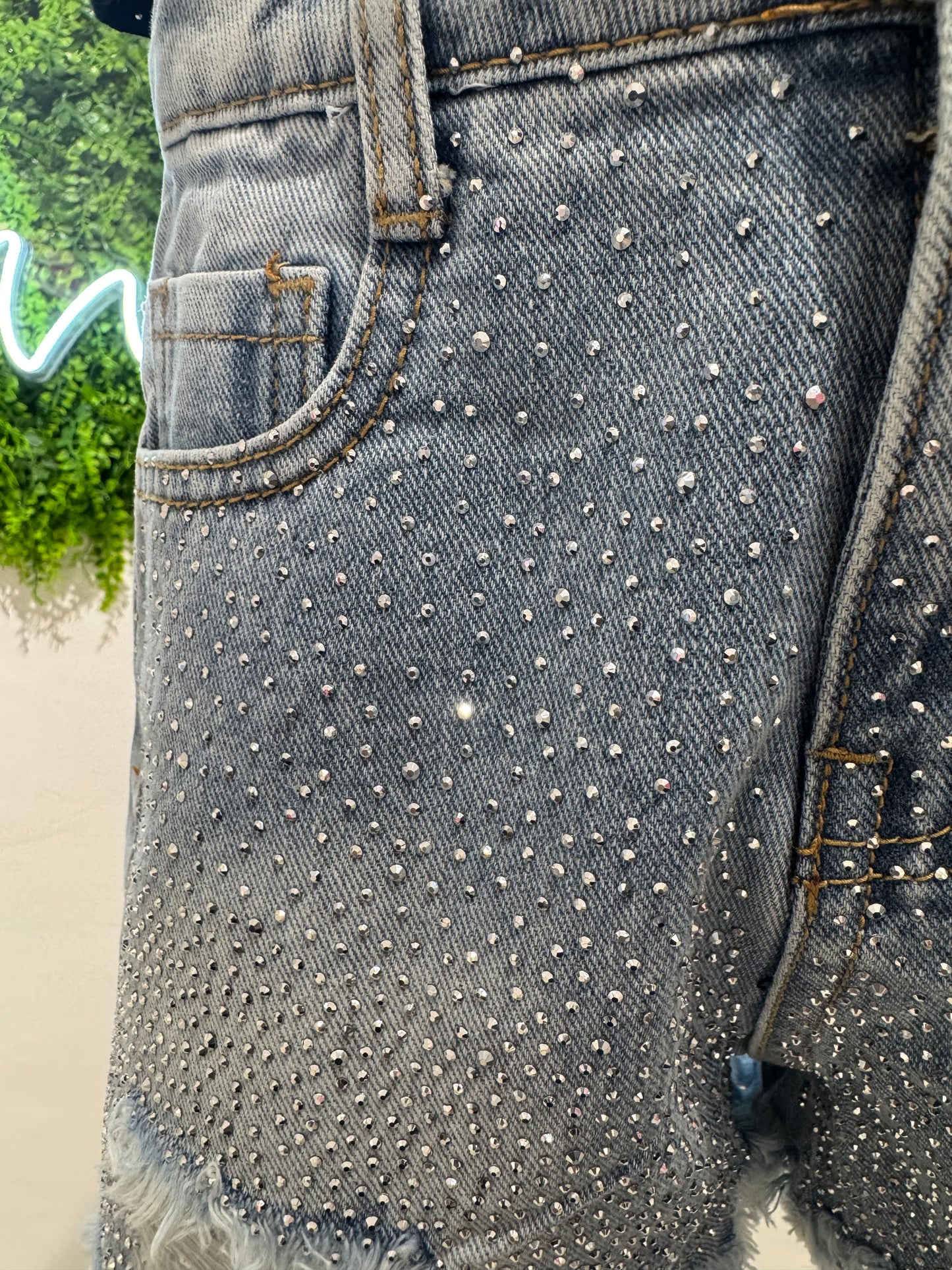 Shorts in jeans con brillantini e strappi 4-14 anni 7089