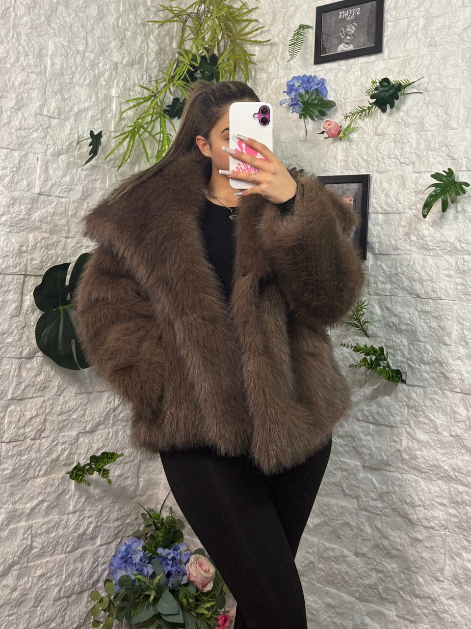 Eco-pelliccia marrone con collo ampio - OVERSIZE