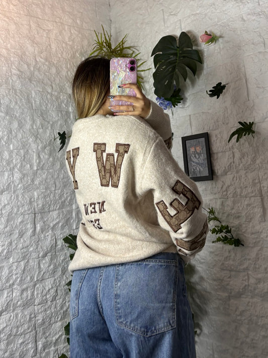 Maglione oversize con scritta ricamata NY