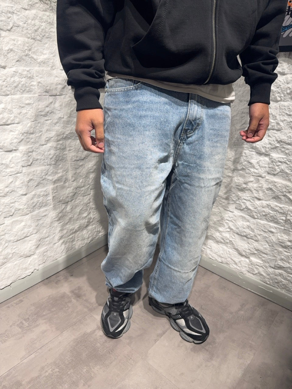Jeans baggy blu chiaro slavato in denim