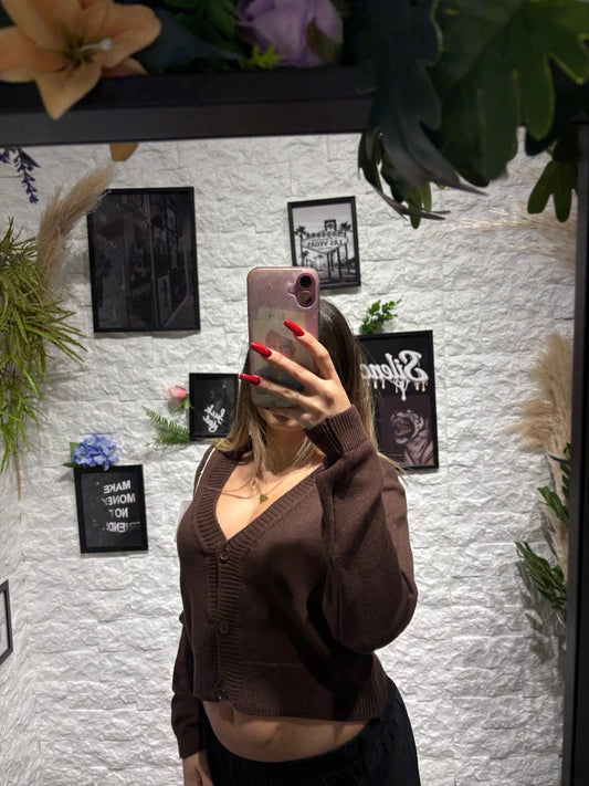 Cardigan leggero in maglia con scollo a V e bottoni frontali