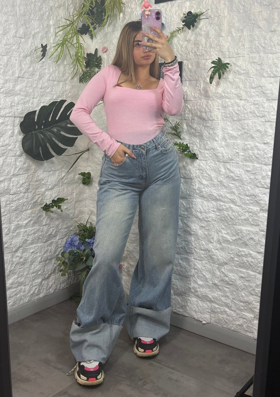 Jeans a palazzo extra ampi con risvolto grande cucito