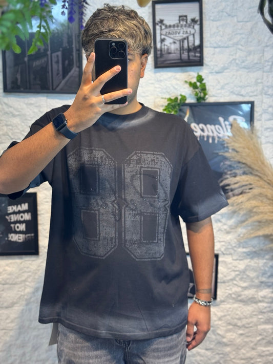 T-shirt nera con stampa 88 e scritta in brillantini - OVERSIZE