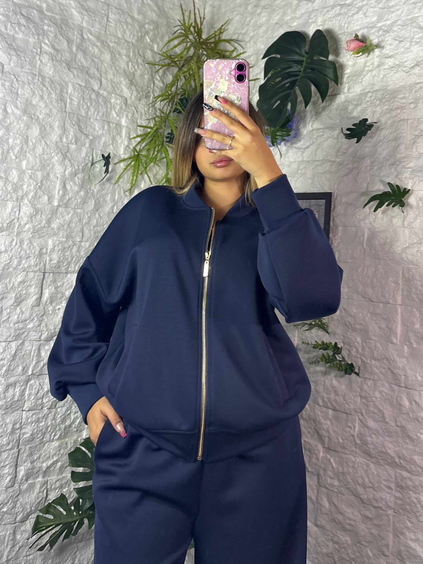 Completo tinta unita con felpa college zip e pantalone fondo ampio - GARZATO