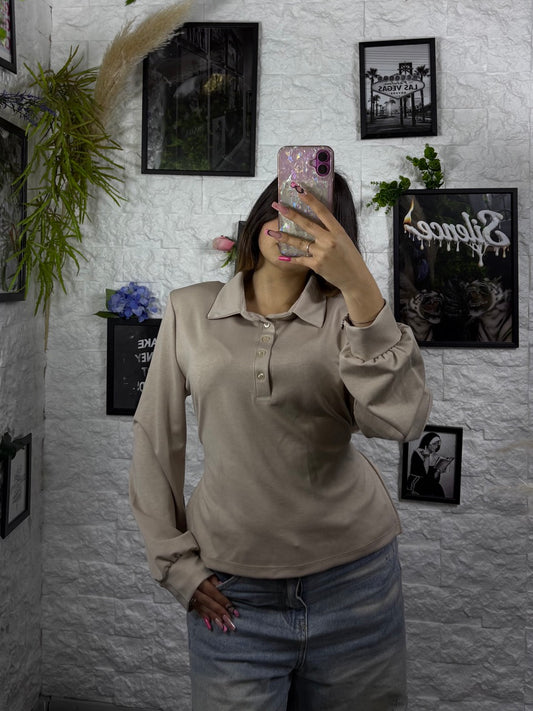 Maglia con colletto e bottoni regolabile in vita in tinta unita - REGULAR