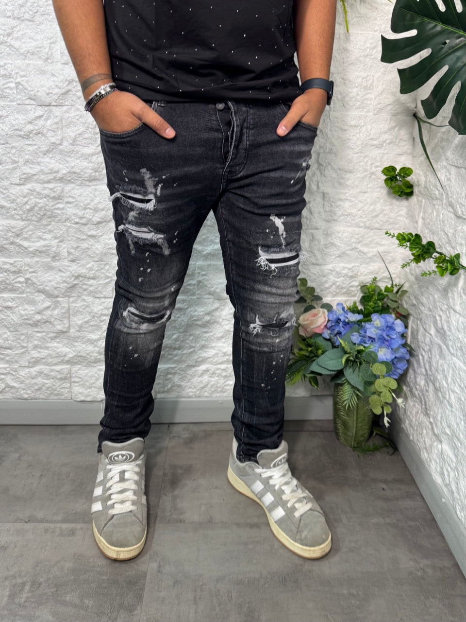Jeans skinny grigio slavato in denim con schizzi di vernice - MOD "DSQ"