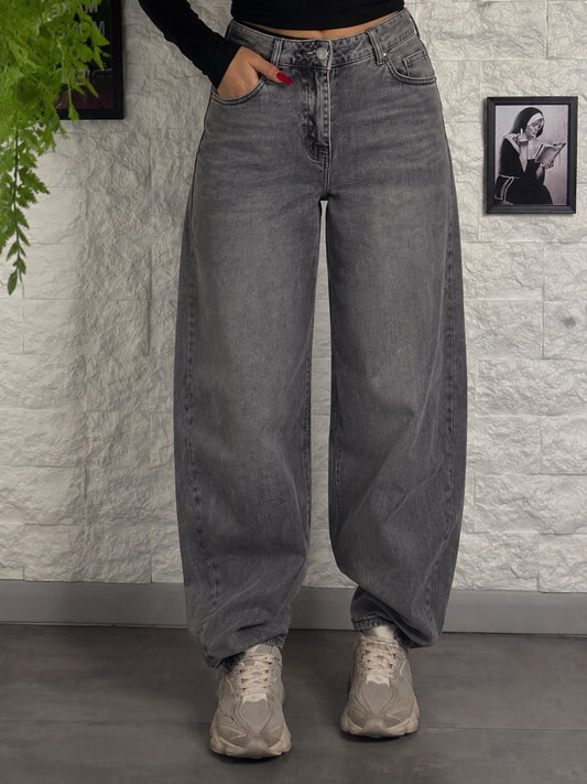 Jeans grigio slavato in denim balloon