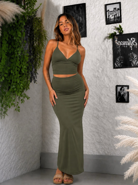 Coordinato con top e gonna lunga a tubino elasticizzata