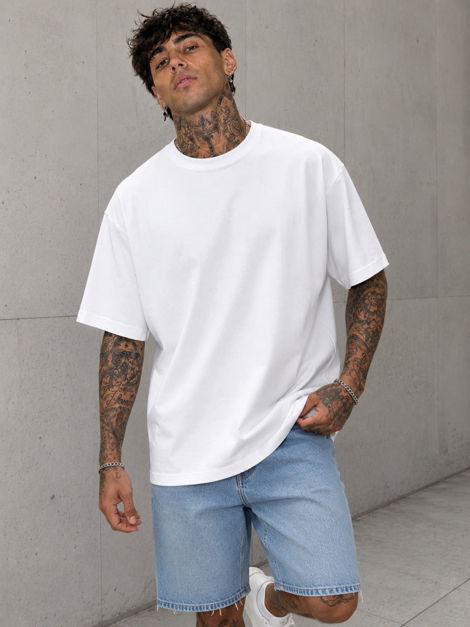 T-shirt bianca oversize con stampa retro AMMO MA CHI T SAP?
