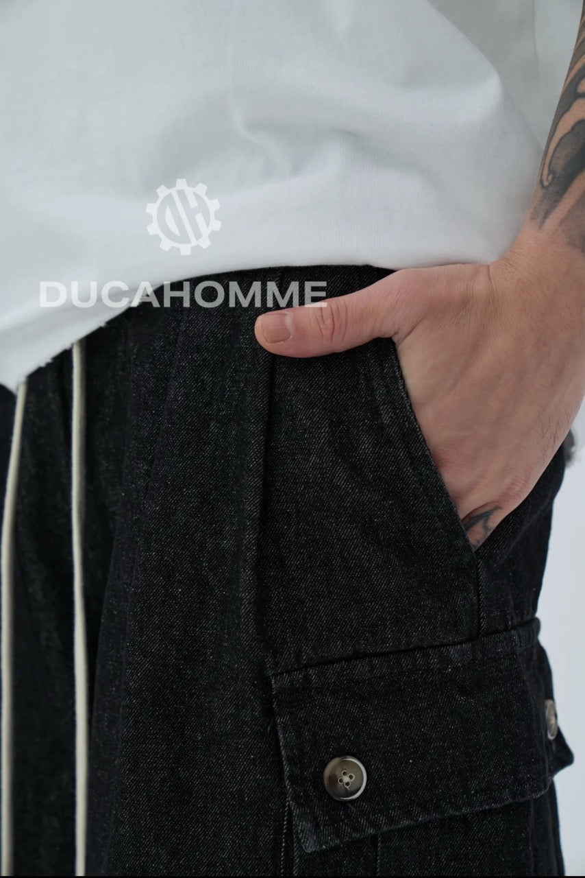 Pantaloncino cargo in jeans con tasche laterali 303001