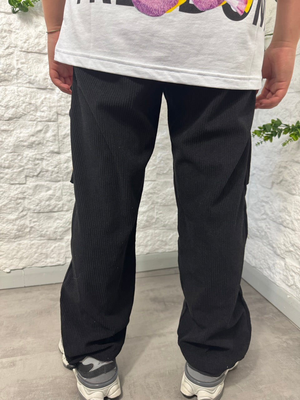 Pantalone cargo a costine nero con tasconi - GARZATO 10-16 anni