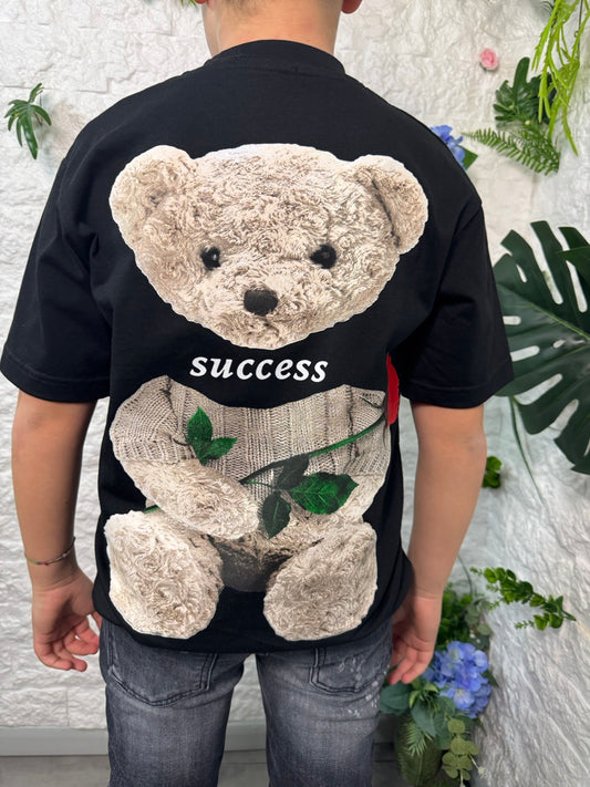 T-shirt nera con stampa orso e scritta "SUCCESS" 10-16 anni