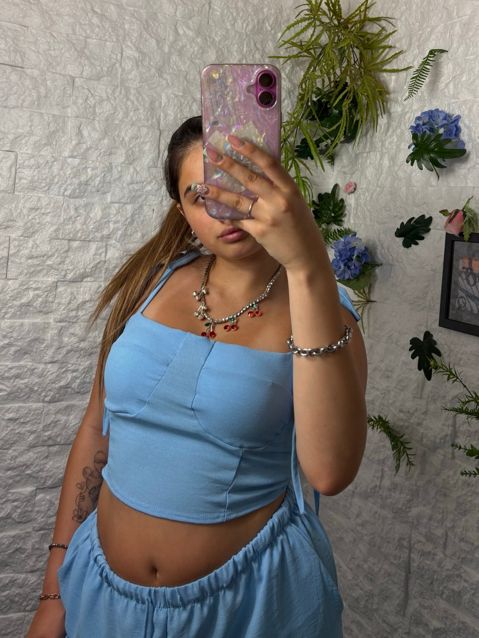 Completo in simil lino con top corsetto regolabile e pantalone a palazzo