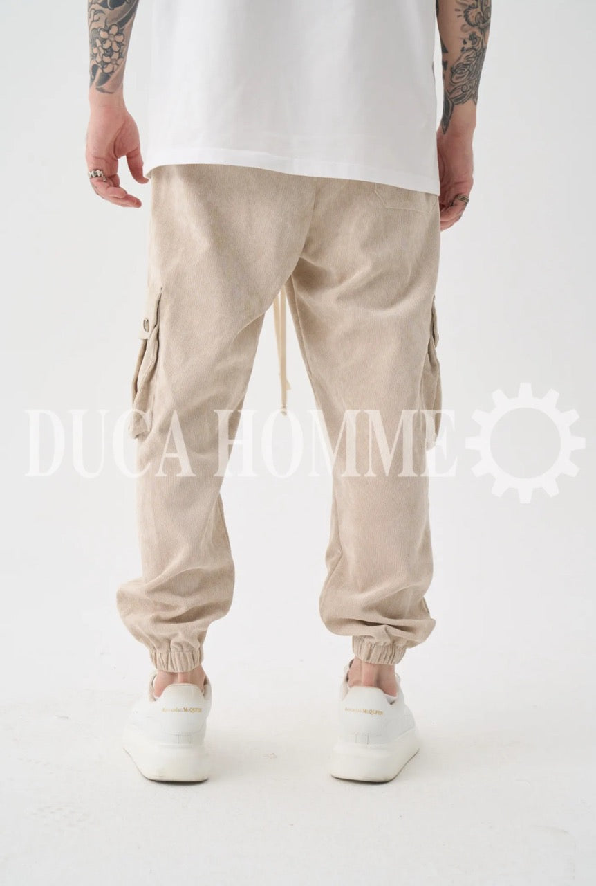 Pantalone cargo beige a millerighe in tessuto leggero