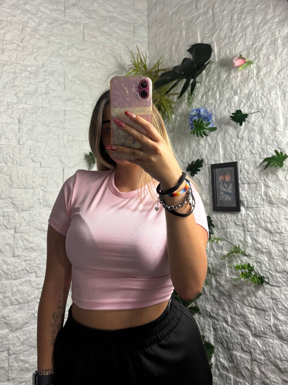 T-shirt crop-top a costine in tinta unita