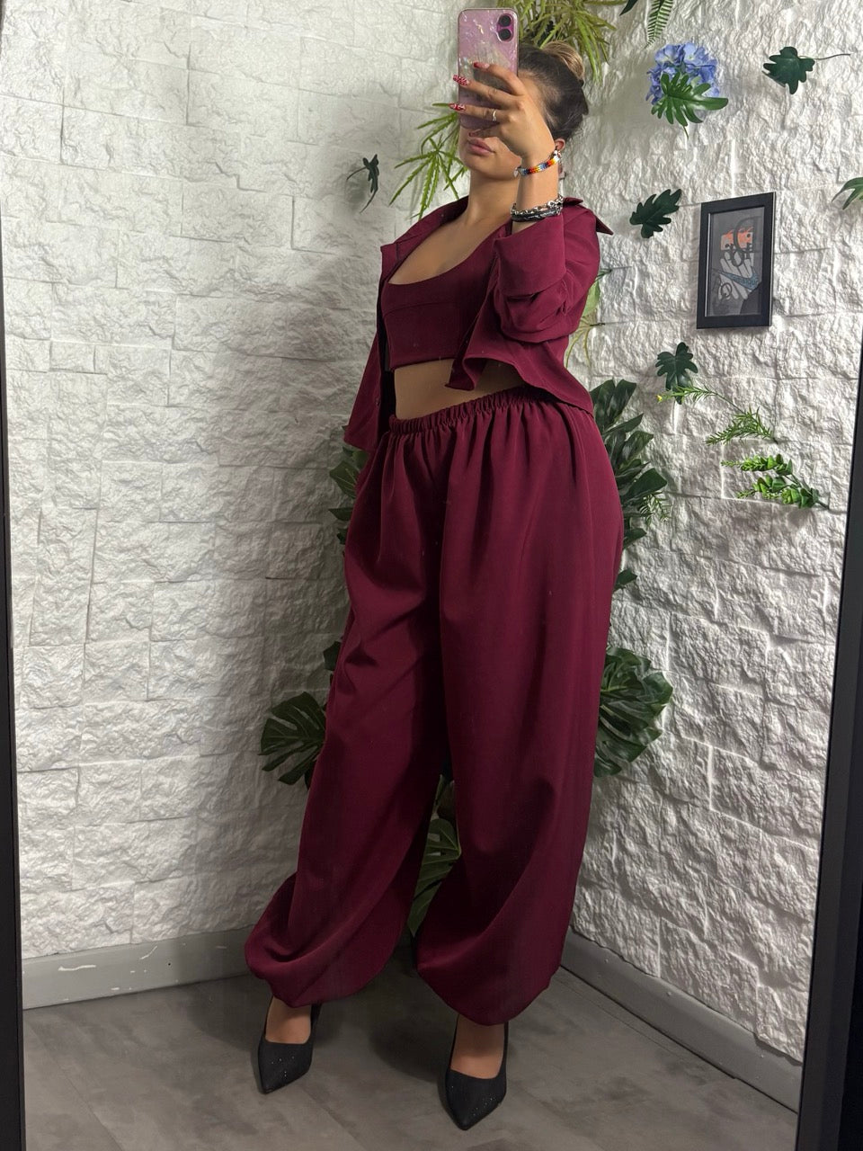 Completo 3 pezzi con top camicia cropped e pantaloni balloon