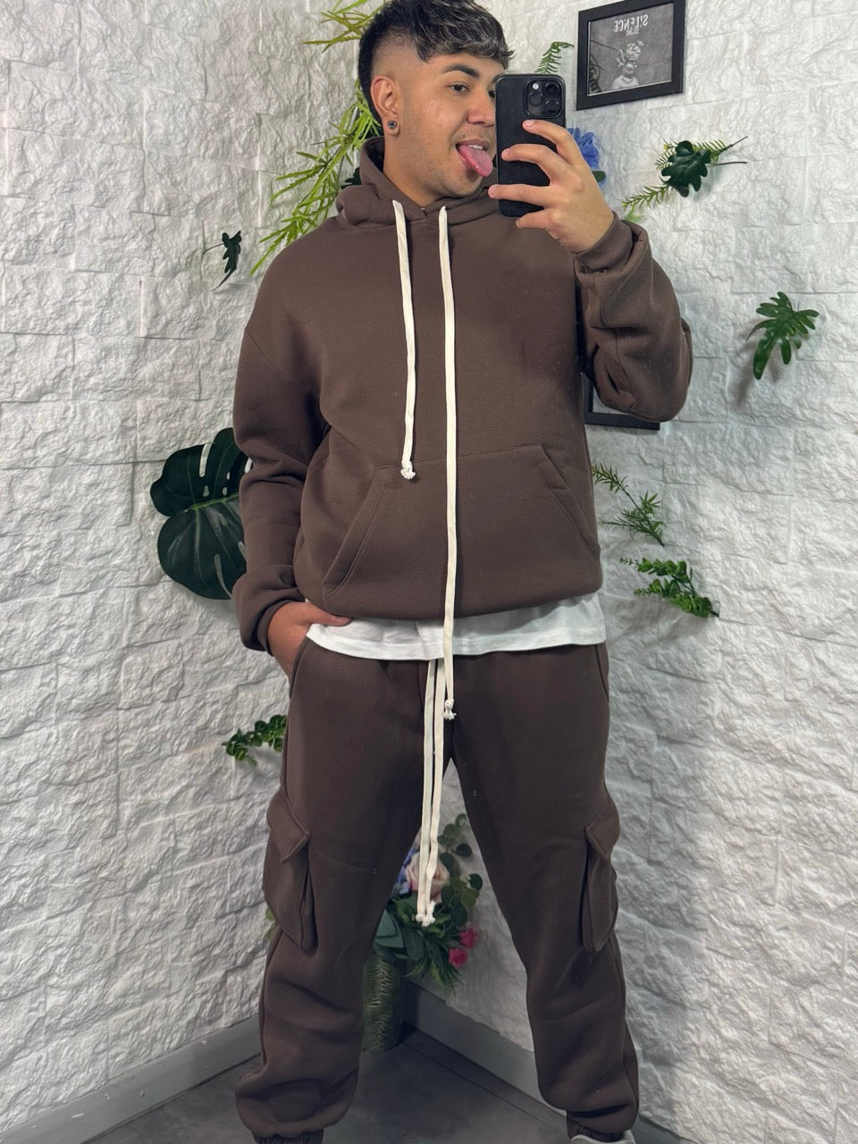 Completo marrone in doppio cotone con felpa e pantalone cargo - FELPATO