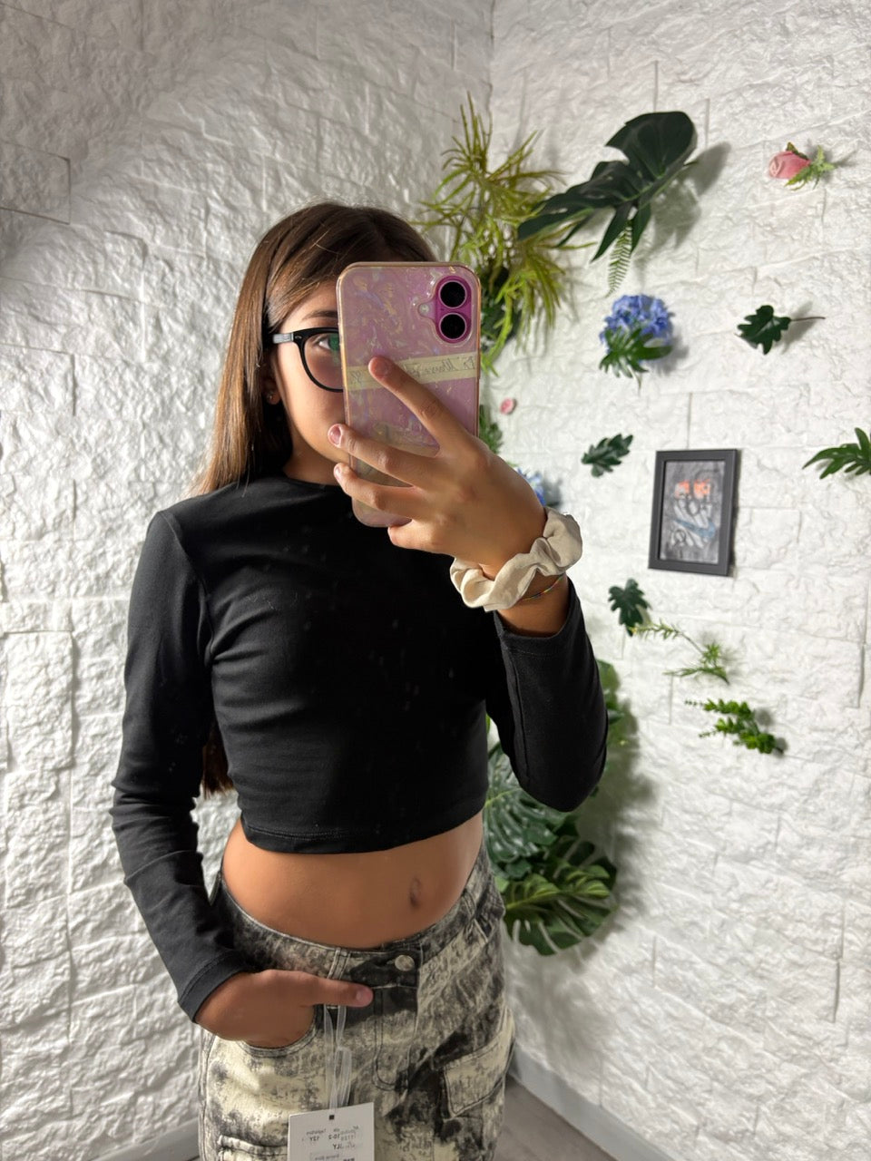 T-shirt nera in tinta unita a manica lunga 4-14 anni