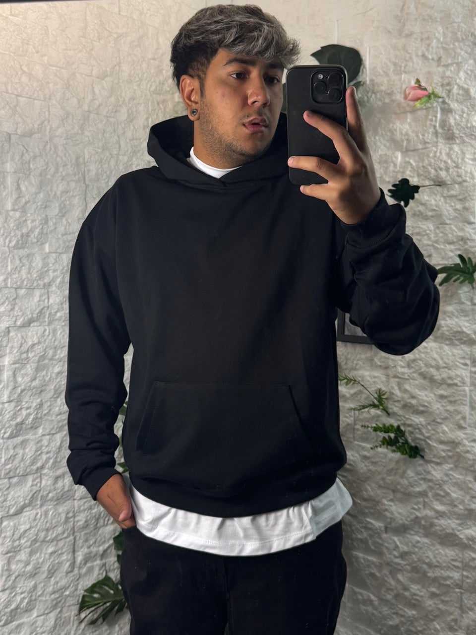 Felpa nera boxy fit con cappuccio - GARZATO