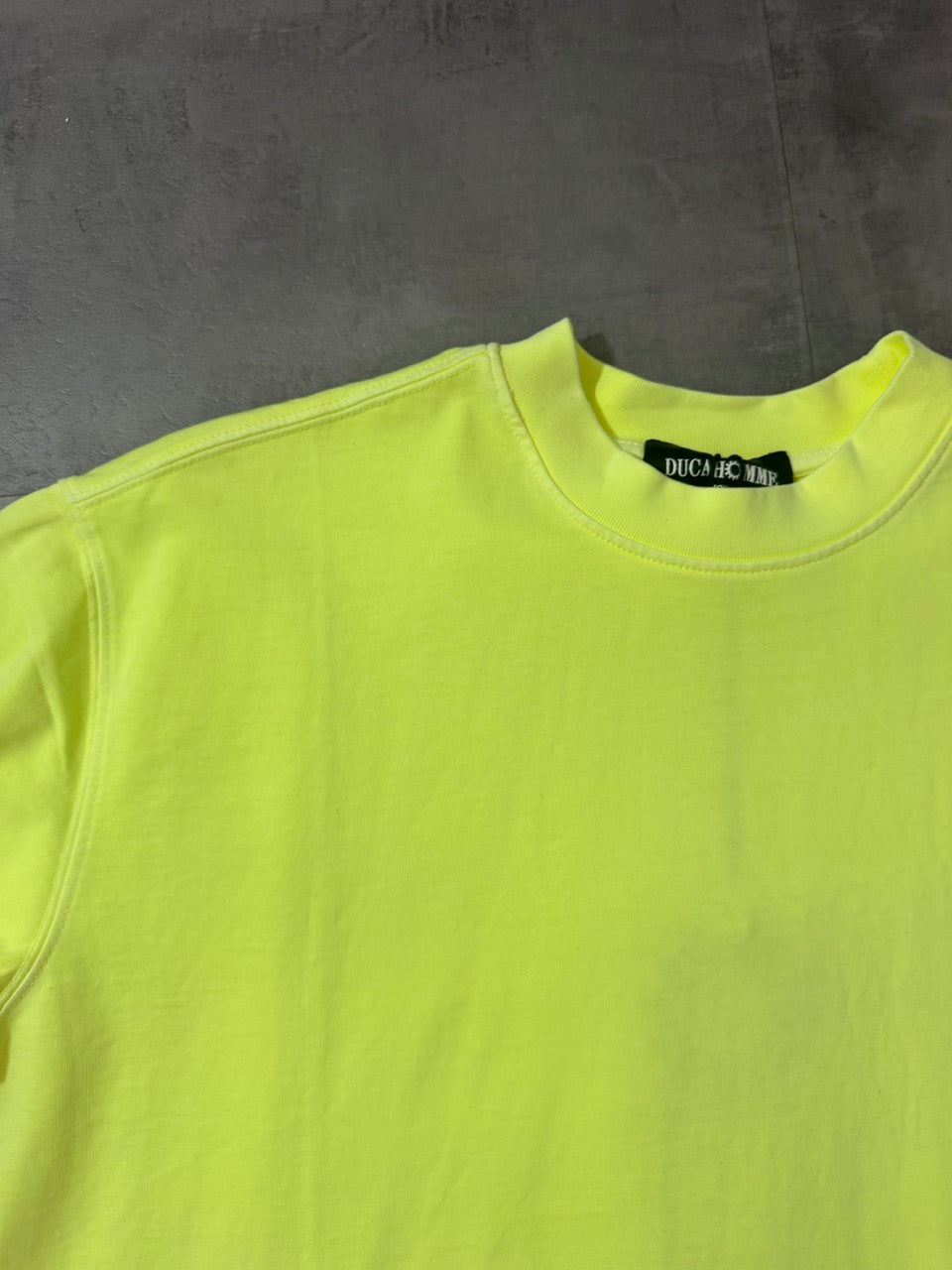 T-shirt giallo fluo in tinta unita con mezzo collo alto - OVERSIZE 10-16 anni