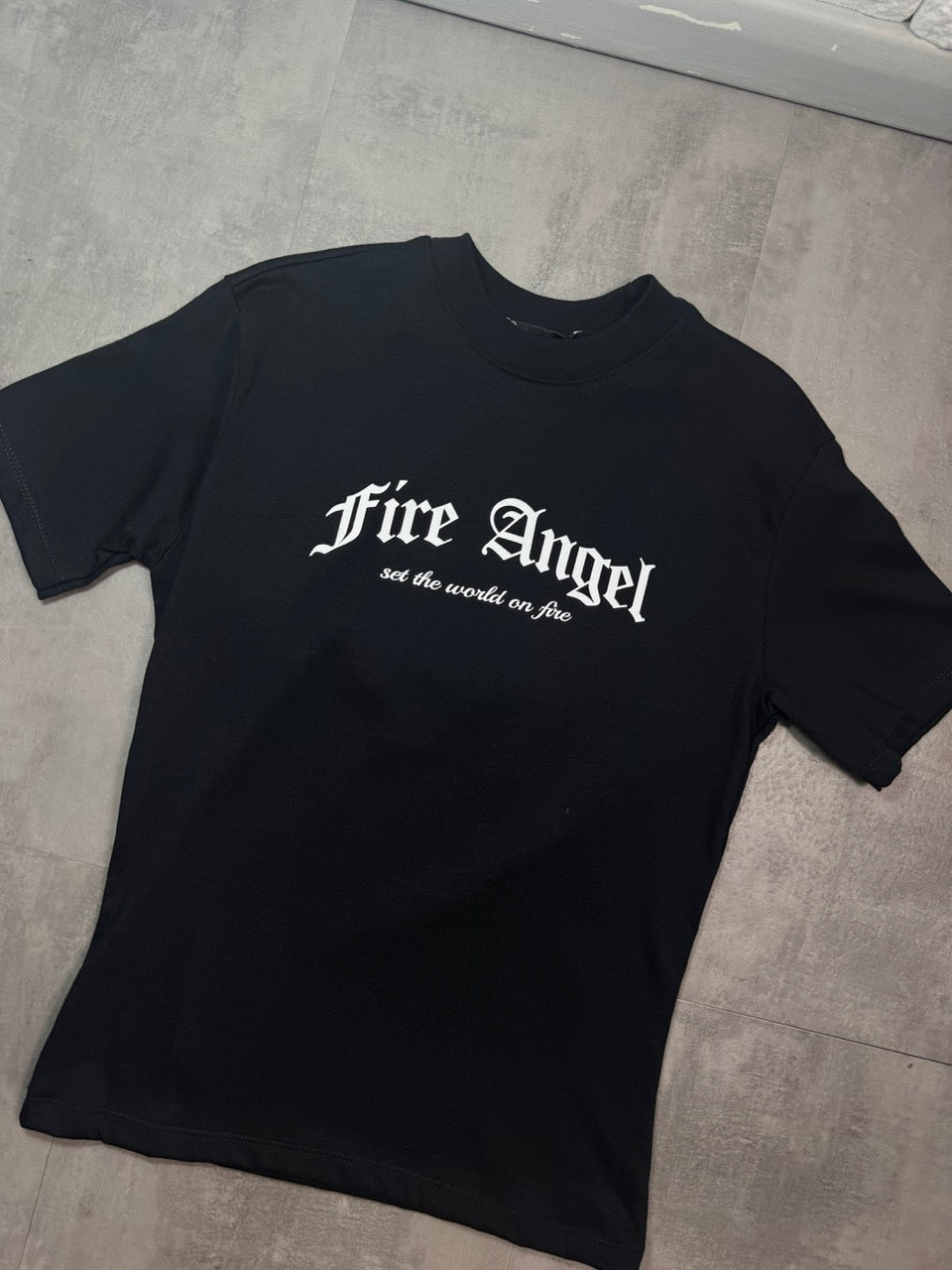 T-shirt nera con stampa ali e scritta "FIRE ANGEL" - OVERSIZE 10-16 anni