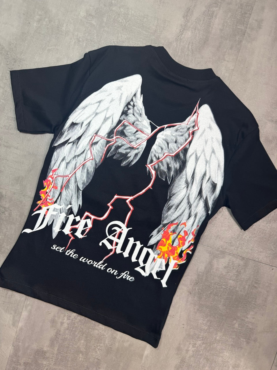 T-shirt nera con stampa ali e scritta "FIRE ANGEL" - OVERSIZE 10-16 anni