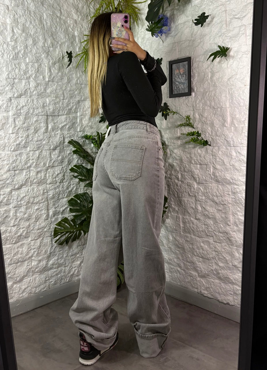 Jeans a palazzo grigio in denim extra ampio con risvolto cucito grande