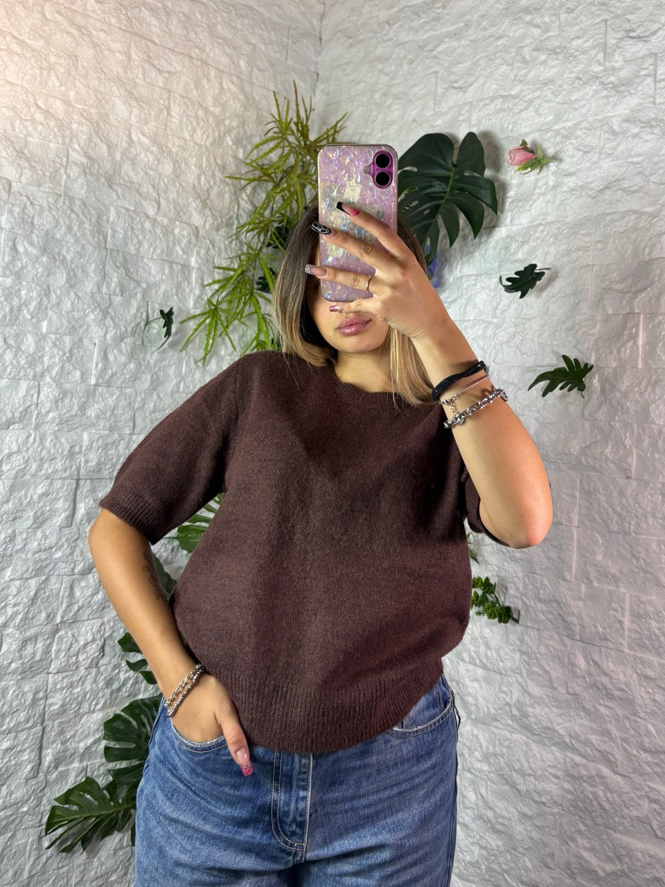 Maglione girocollo in maglia fine a maniche corte tinta unita