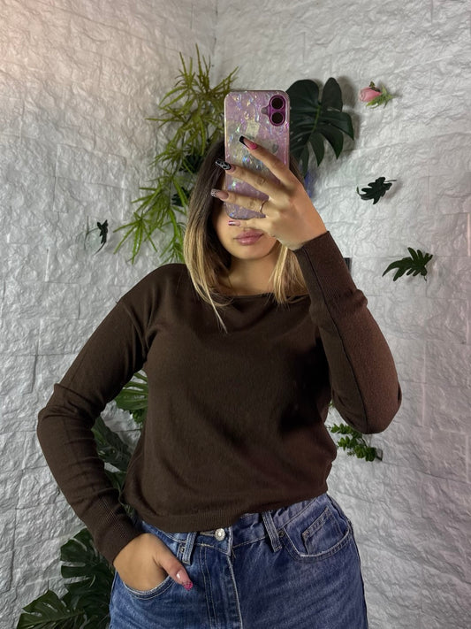 Maglione in maglia fine a maniche lunghe con scollo dritto