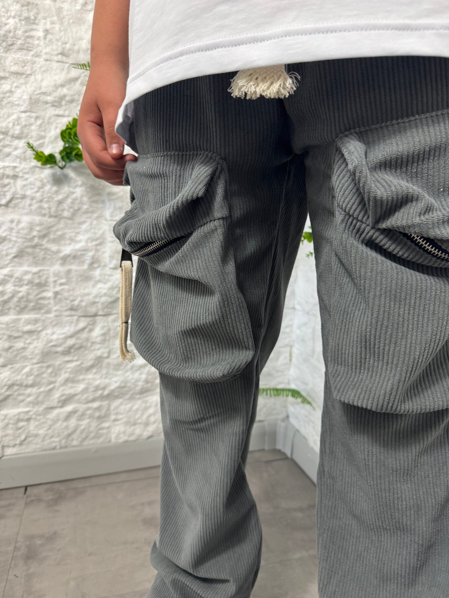 Pantaloni cargo a costine piombo con fondo ampio 10-16 anni PA613