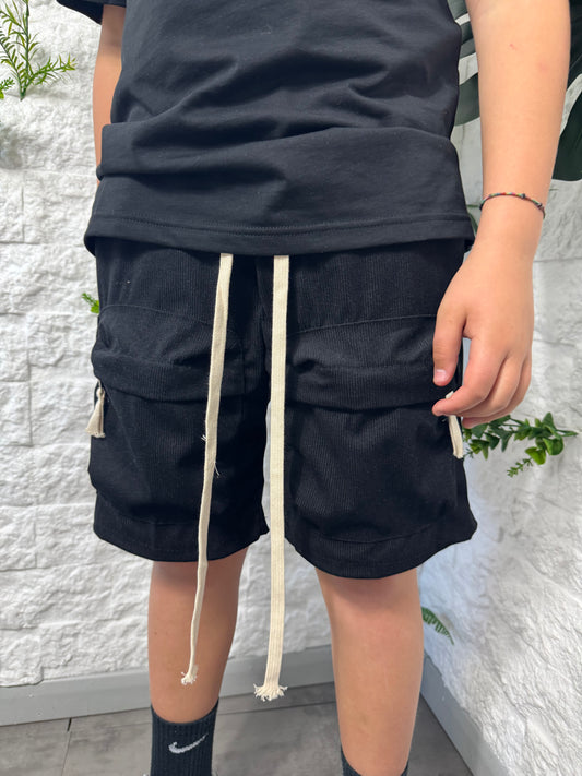 Pantaloncino cargo con tasche frontali B901