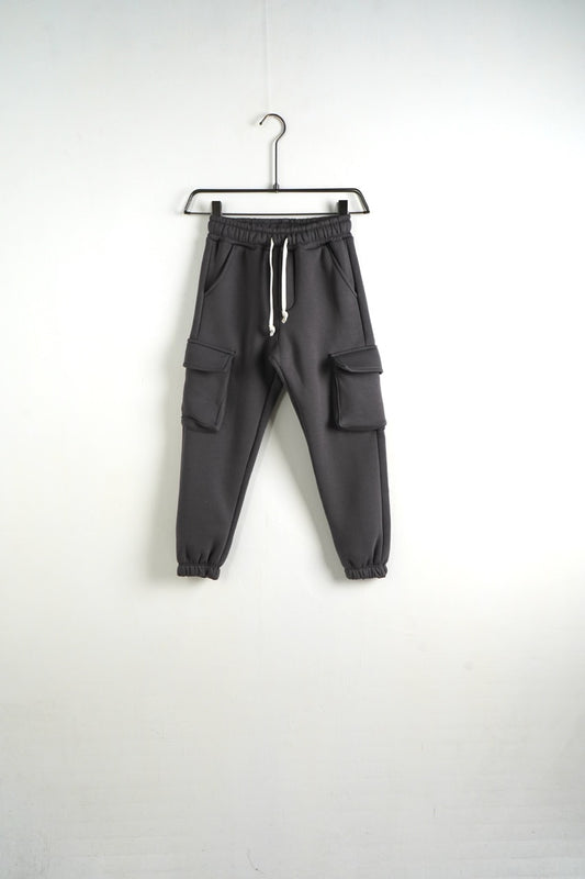 Pantalone cargo piombo in tuta con tasconi e fondo elastico - FELPATO 10-16 anni