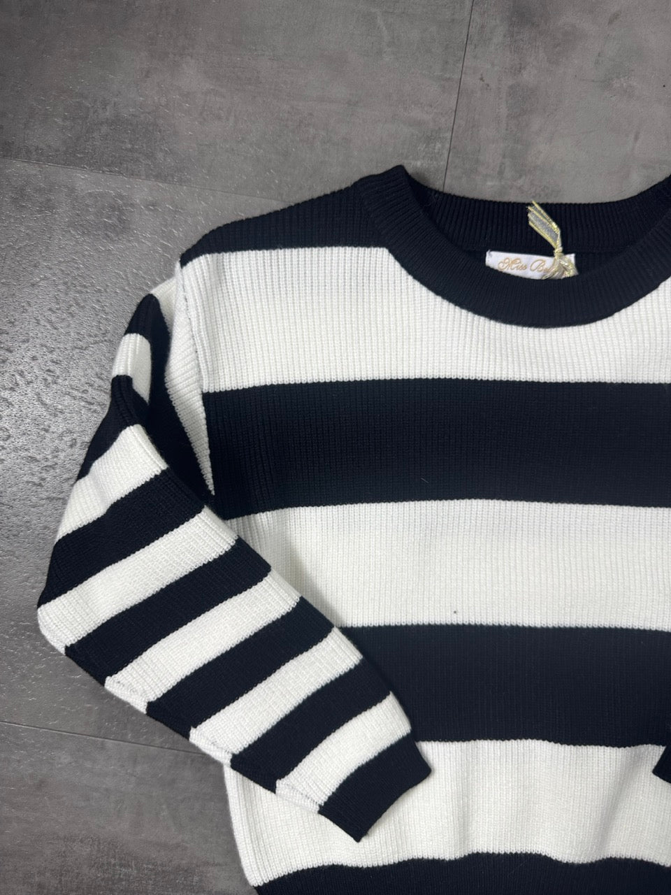 Maglioncino in maglia a righe nero e bianco 4-12 anni