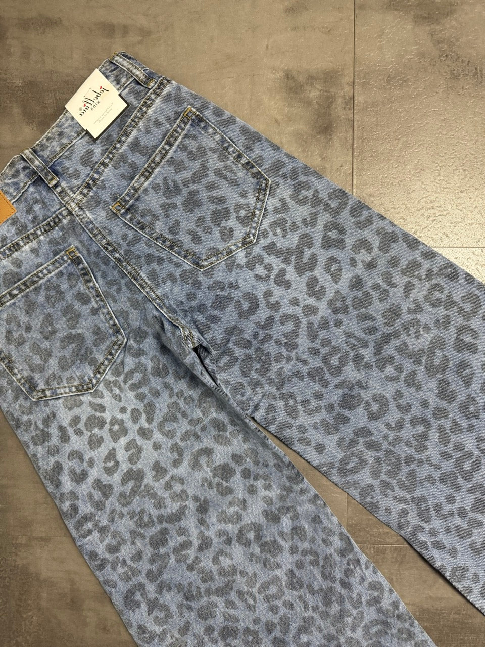 Jeans baggy blu in denim con stampa animalier 6-14 anni