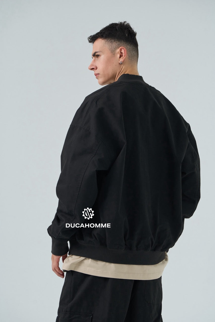 Bomber nero OVERSIZE con zip frontale
