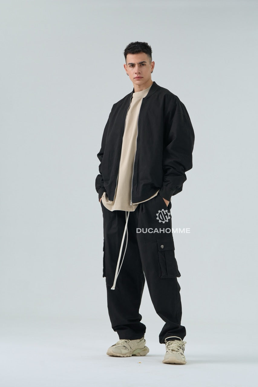 Bomber nero OVERSIZE con zip frontale