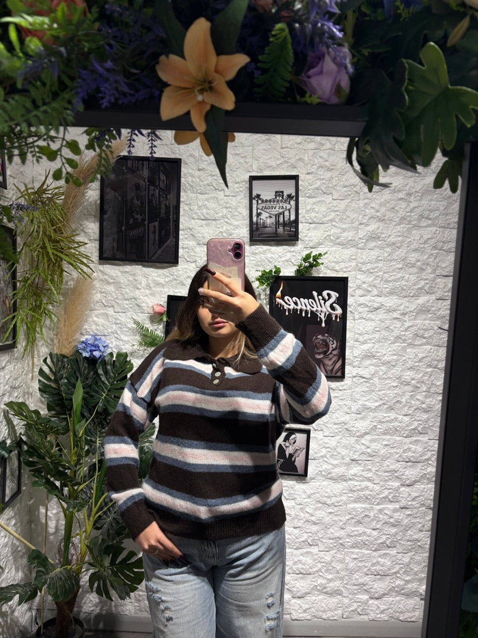 Maglione a righe con colletto polo