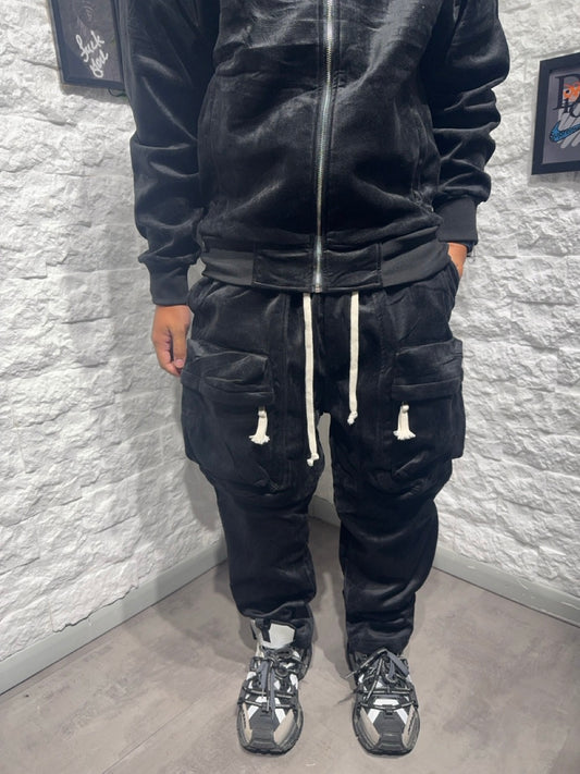 Completo nero a mille righe con felpa zip e pantalone baggy - OVERSIZE FELPATO