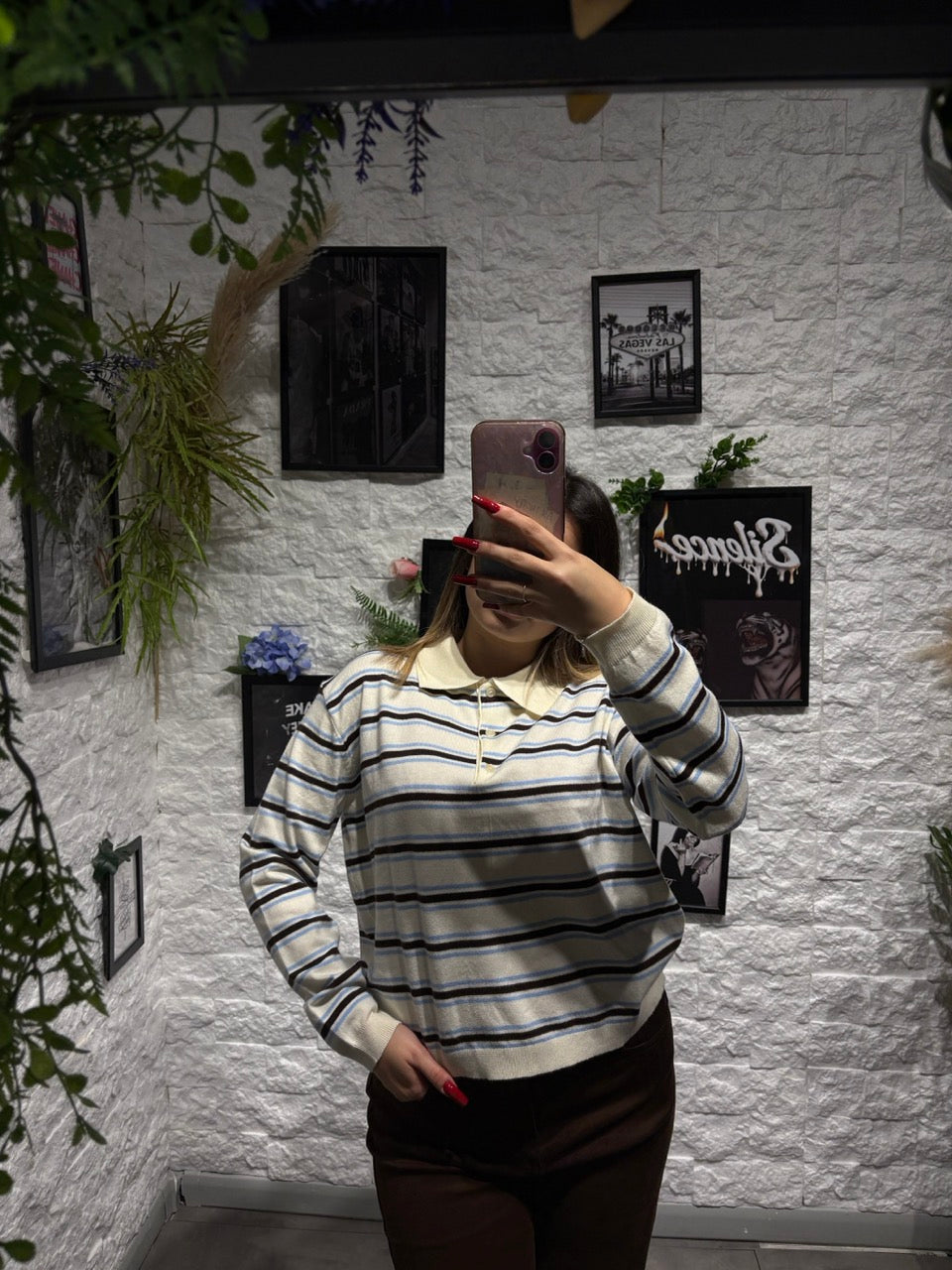 Polo leggera in maglia a righe larghe con colletto e bottoni