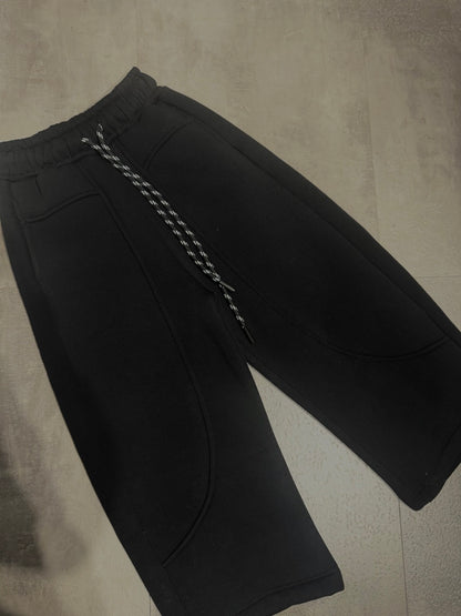 Completo nero con felpa cropped e pantalone ampio - FELPATO 4-14 anni