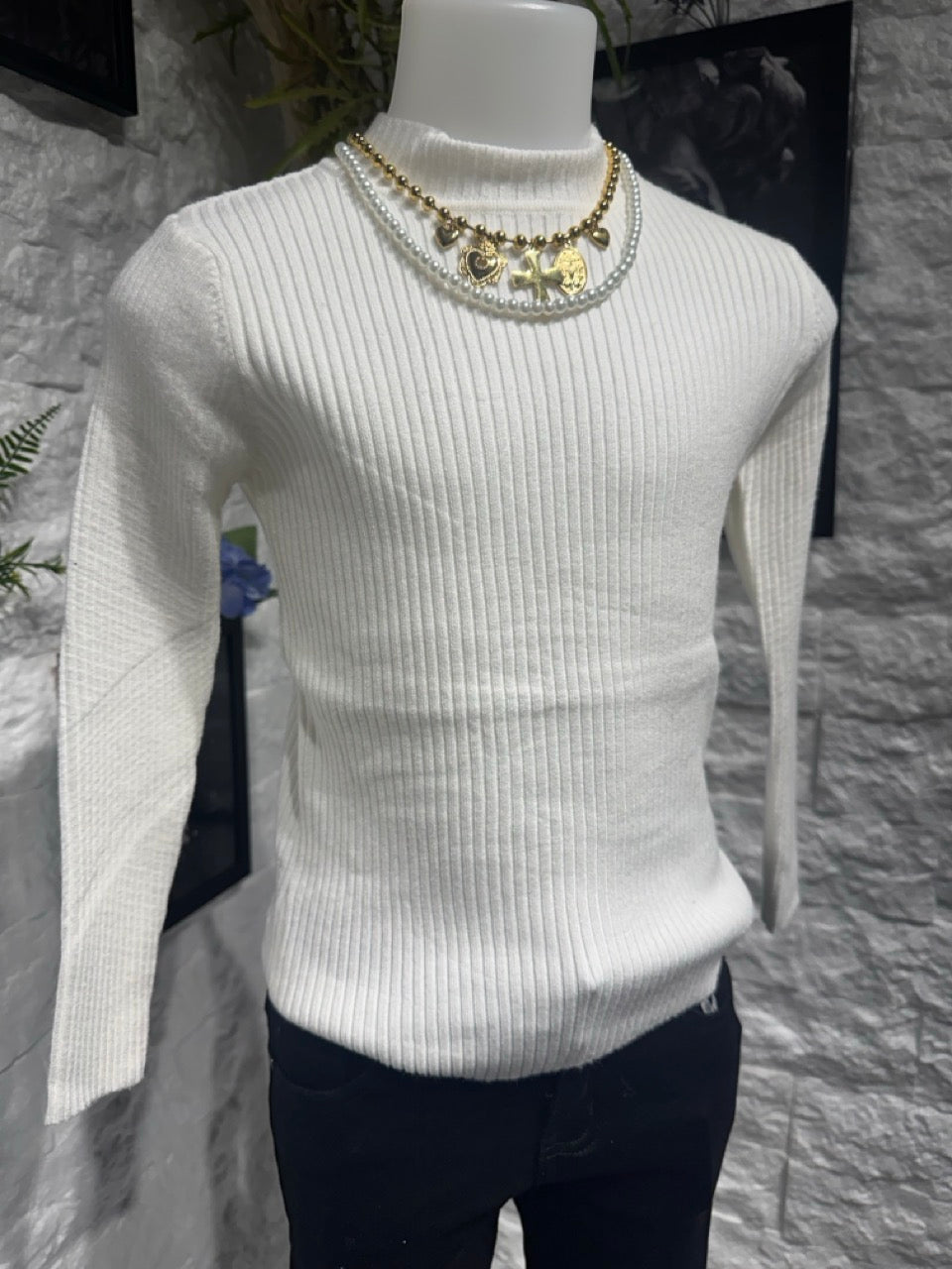 Maglioncino bianco in maglia a costine con mezzo collo 4-12 anni