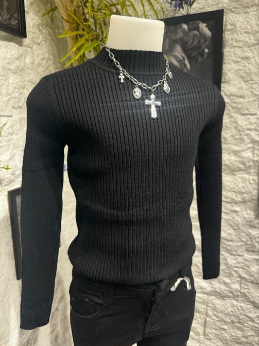 Maglioncino nero in maglia a costine con mezzo collo 4-12 anni