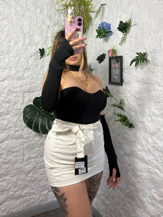 Gonna jeans bianca con cintura abbinata
