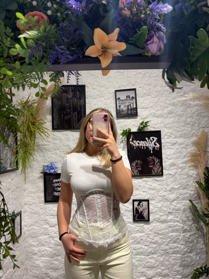 T-shirt in lycra con inserto in pizzo effetto corsetto