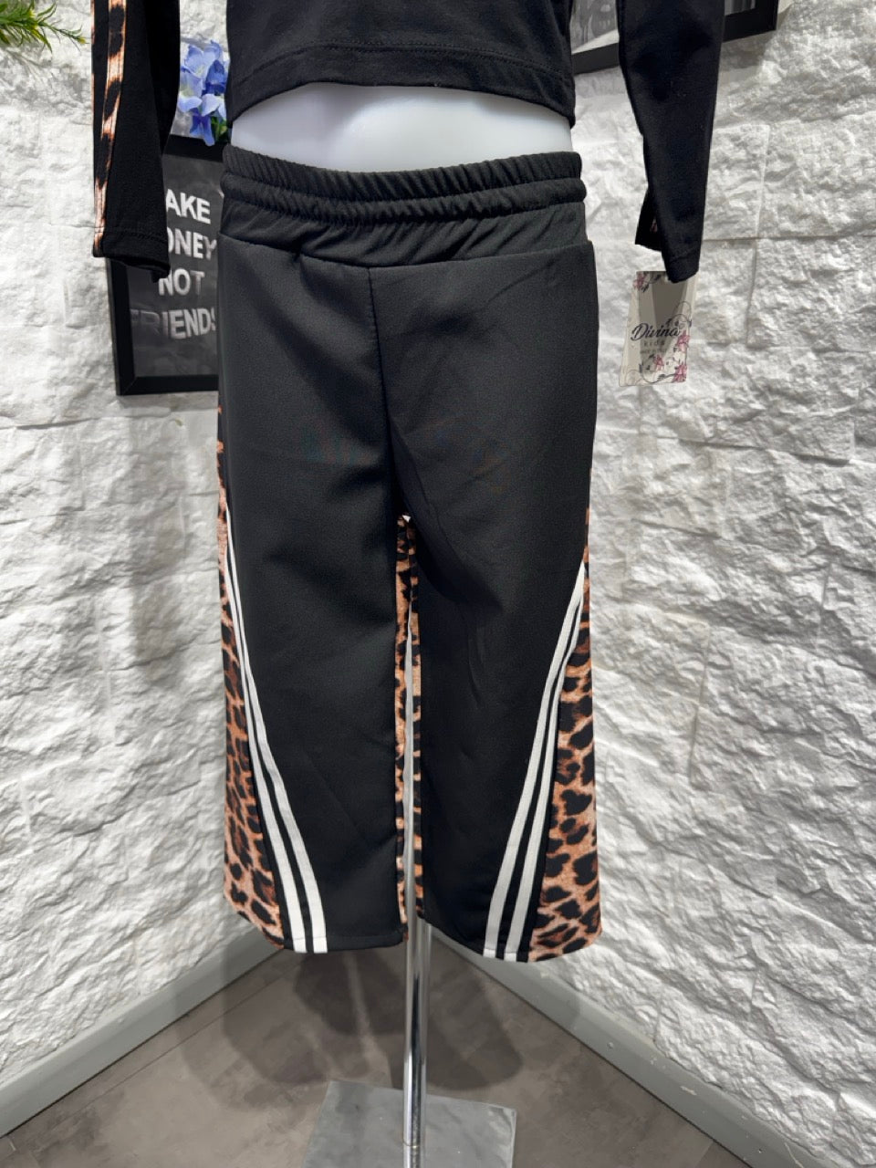 Completo nero con crop e pantalone palazzo bande leopardate - GARZATO 4-14 anni