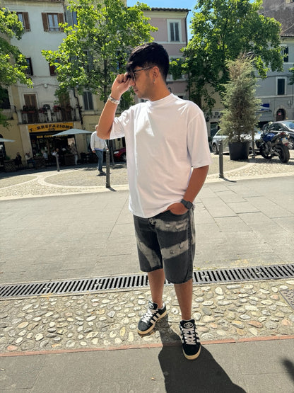 Bermuda in jeans grigio scuro con effetto slavato