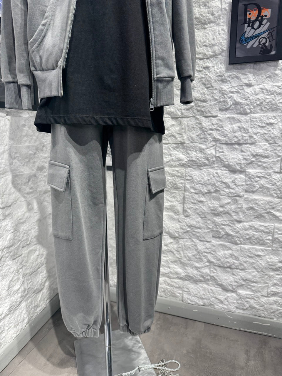 Completo grigio piombo con felpa zip e pantalone cargo - GARZATO 10-16 anni