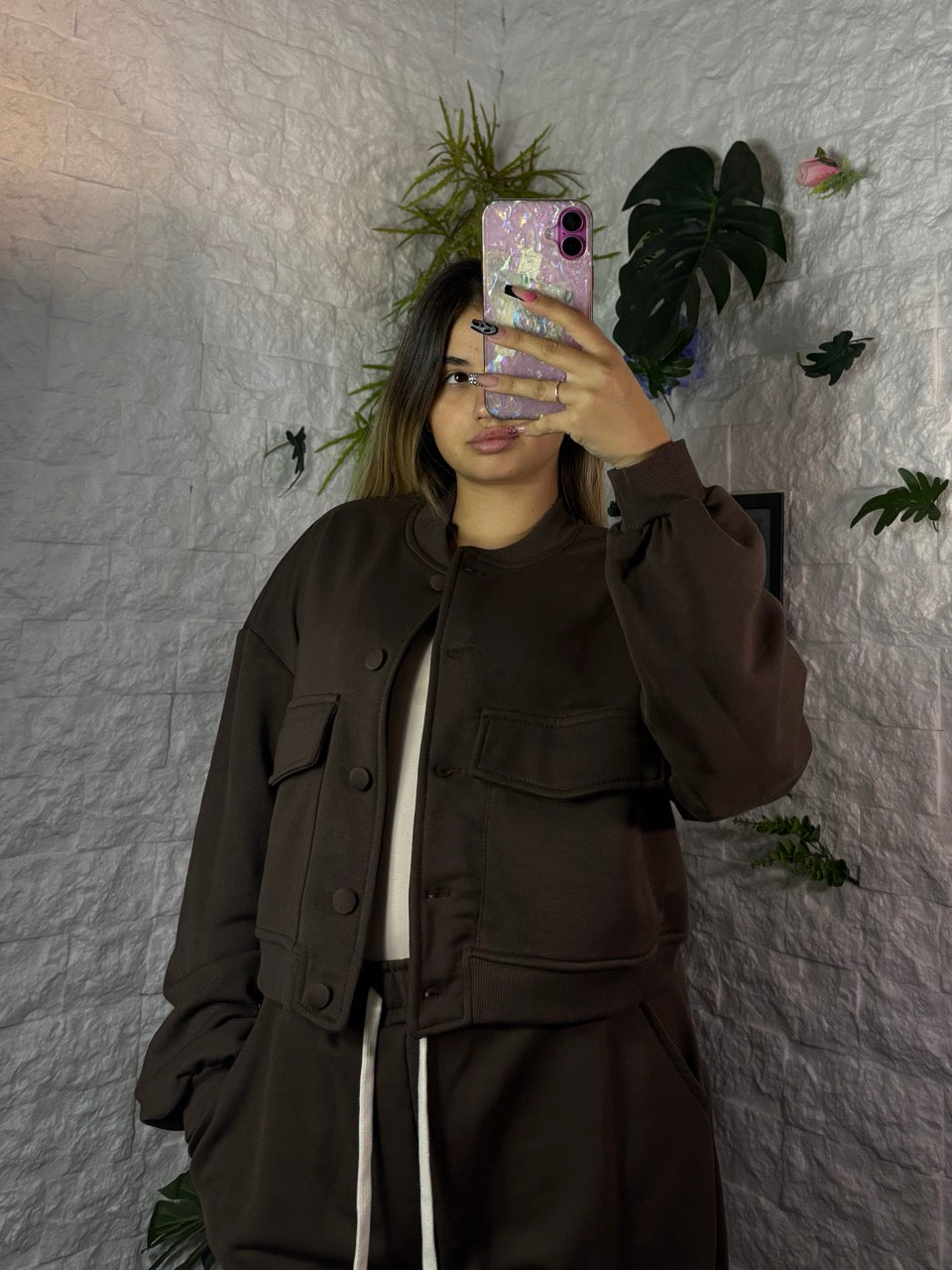 Completo in tuta con giacca college e pantalone palazzo