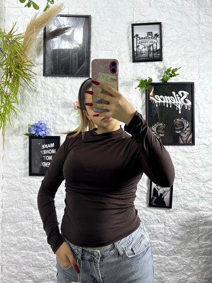 T-shirt leggera manica lunga tinta unita con mezzo collo alto